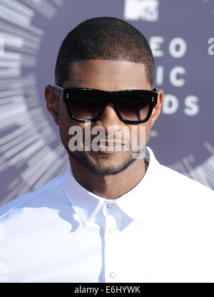 Los Angeles, Kalifornien, USA. 24. August 2014. Usher, Teilnahme an den 2014 MTV Video Music Awards - Ankünfte im The Forum in Inglewood, Kalifornien am 24. August 2014 statt. 2014-Credit: D. Long/Globe Fotos/ZUMA Draht/Alamy Live-Nachrichten Stockfoto