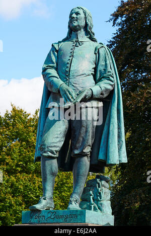 Statue von John Bunyan von Sir Joseph Edgar Boehm, St Peter grün Bedford Bedfordshire UK Stockfoto