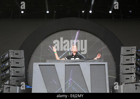 London, UK. 24. August 2014.  24.08.2014 Bilder zeigen Wilkinson während des Tag 2 des South West vier - SW4 - Musikfestivals statt auf Clapham Common, London, UK-Credit: Robert Fisher/Alamy Live News Stockfoto