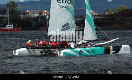 Katamarane, die Teilnahme an Extreme Segel-Event in der Cardiff Bay, 23. August 2014 Stockfoto