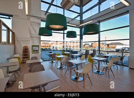 Mark & Spencer Simply Food Store in Binley, Coventry Stockfoto