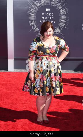 Inglewood, Kalifornien, USA. 24. August 2014. US-Sängerin Mary Lambert kommt auf dem roten Teppich für den 31. MTV Video Music Awards im The Forum in Inglewood, Kalifornien, USA, 24. August 2014. Foto: Hubert Boesl/Dpa/Alamy Live News Stockfoto