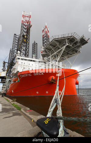 Die Swire Blue Ocean Jack Up-Schiff in Aalborg Osthafen. Stockfoto