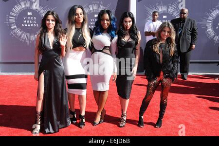 Inglewood, CA. 24. August 2014. Fünften Harmonie im Ankunftsbereich für MTV Video Music Awards (VMA) 2014, The Forum, Inglewood, CA 24. August 2014. Bildnachweis: Dee Cercone/Everett Collection/Alamy Live-Nachrichten Stockfoto