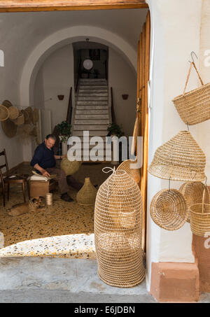 Fischerei fallen, bekannt als "Nasse" und Körbe in der Altstadt von Gallipoli, Apulien, Italien. Stockfoto