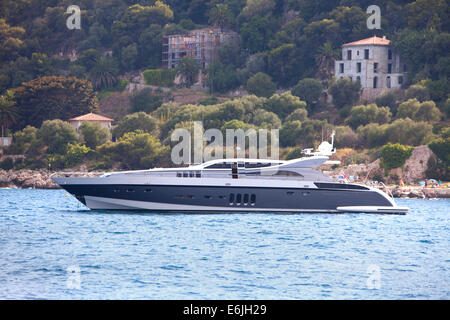 Yachten in Villefranche Sur Mer in der Monte-Carlo Region Provence-Alpes-Cote d ' Azur an der französischen Riviera, Nizza Stockfoto