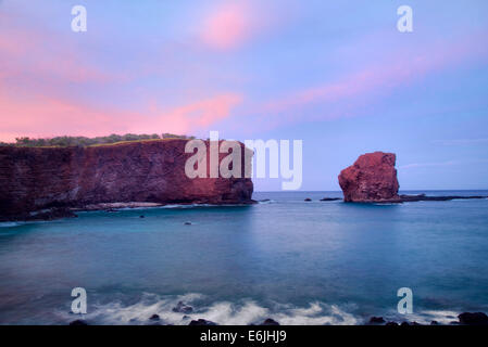 Schatz-Rock bei Sonnenuntergang. Lanai, Hawaii Stockfoto