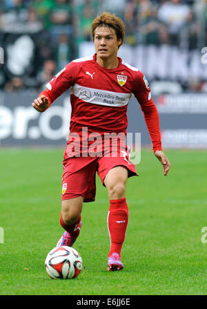 Deutschland. 24. August 2014. Fußball, Fußball, Deutschland, Bundesliga, Saison 2014/2015, Borussia Park Mönchengladbach, Borussia Mönchengladbach Vs VfB Stuttgart 1:1;  Gotoku Sakai (Stuttgart). Bildnachweis: UKraft/Alamy Live-Nachrichten Stockfoto