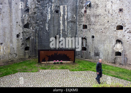 Kugel gezeichneten Wand in Fort-de-Loncin, einer von zwölf Forts als Teil der Befestigungsanlagen Lüttich während WW1, Belgien Stockfoto