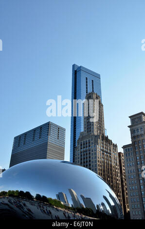 Sonnenuntergang an der Bohne im Millennium Park, Chicago, IL Stockfoto