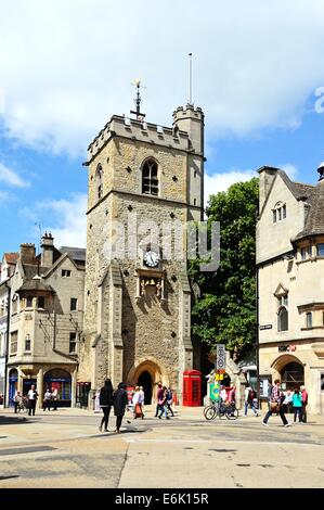 CARFAX Tower an der Ecke von St. Aldates, Cornmarket Street, High Street und Queen Street, Oxford, Oxfordshire, England, UK. Stockfoto