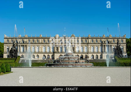 Neuen Schloss Herrenchiemsee, Brunnen der Latona, Schlosspark Schlosspark, romantische Insel, Chiemsee See, Chiemgau Stockfoto