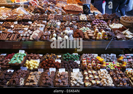 Markthallen Sie Markt Stand verkaufte Süßigkeiten, alten, Mercat De La Boqueria, auch Mercat de Sant Josep, La Rambla, Barcelona Stockfoto