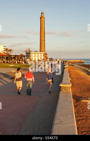 Promenade am Leuchtturm Faro de Maspalomas, Maspalomas, Gran Canaria, Kanarische Inseln, Spanien Stockfoto