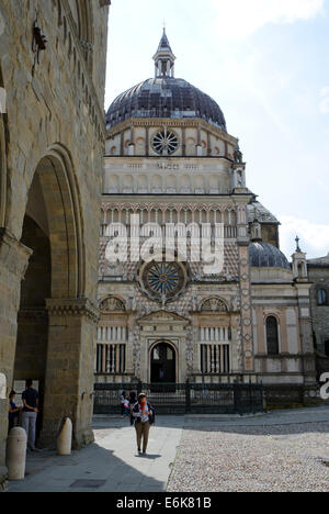 Bergamo Italien, Blick auf die Kapelle Colleoni Altstadt Bergamo, Città alta, Oberstadt, Lombardei Region, Italien. Stockfoto