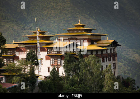 Ost Bhutan, Trashigang, Hang Dzong am Rande der Stadt, über dem Tal des Flusses Kulong Chhu Stockfoto