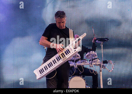 Helmsley, Yorkshire, Großbritannien. 24. August 2014. Als Headliner Sonntag bei Galtres Parklands Festival 2014 Helmsley, North Yorkshire. Bildnachweis: Daniel Easton/Alamy Live-Nachrichten Stockfoto