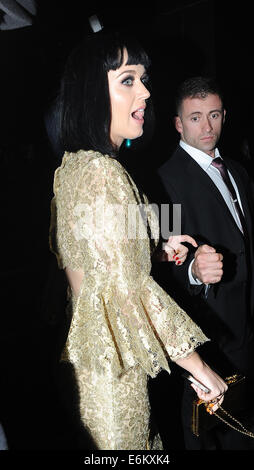 BRIT Awards - Promis verlassen die Universal Music und Roc Nation nach Parteien Featuring: Katy Perry Where: London, Vereinigtes Königreich bei: 20. Februar 2014 Stockfoto