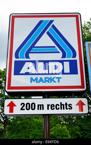 Schild des Lebensmittel-Discounter Aldi Stockfoto