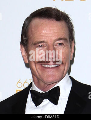 Los Angeles, Kalifornien, USA. 26. August 2014. Bryan Cranston Posen im Presseraum während der 66. Annual Primetime Emmy Awards statt im Nokia Theatre L.A. Live am 25. August 2014 in Los Angeles, Kalifornien. Bildnachweis: TLeopold/Globe Fotos/ZUMA Draht/Alamy Live-Nachrichten Stockfoto