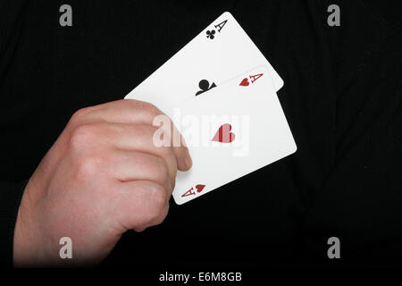 Zwei Asse - höchste Starthand beim Poker Txas Hold Stockfoto