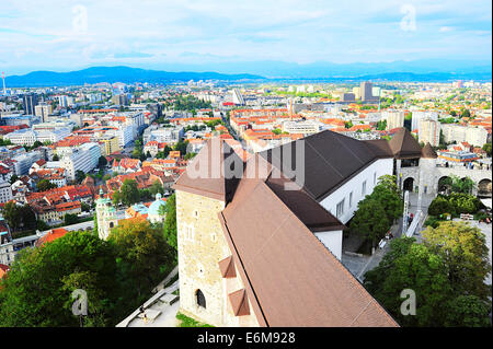 Skyline von Ljubljana, Slowenien. Blick von der Burg von Ljubljana Stockfoto