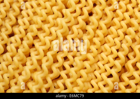 Fusilli Nudeln (Fusilli Lunghi Bucati). Hintergrund. Stockfoto