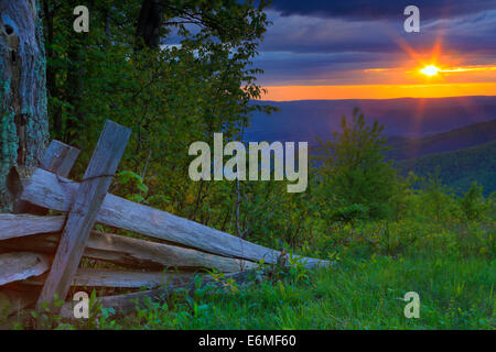 Mountain Pass Overlook, Shenandoah-Nationalpark, Virginia, USA Stockfoto
