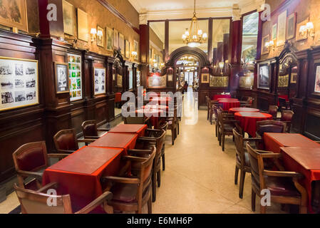 Die alten berühmten Cafe Tortoni in der Stadt Buenos Aires, Argentinien Stockfoto