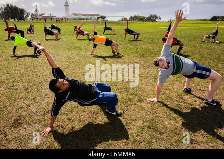 Sydney, Australien. 27. August 2014.  Die 2014 Bingham Cup startete mit einer kombinierten Trainingseinheit mit NSW Waratah Trainern, Spielern und Wallabies coach Andrew Blade vor dem Start des Wettbewerbs. Bildnachweis: MediaServicesAP/Alamy Live-Nachrichten Stockfoto