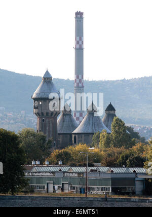 Alten baufälligen verlassenen Gasanlage in Ungarn. Stockfoto