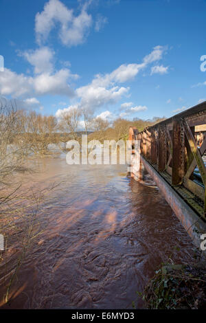 Eisenbahnviadukt Stahlträger Wye Valley in Monmouth, South Wales. Stockfoto