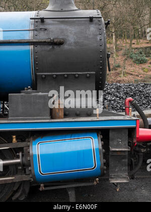 Detail einer Vintage Dampfmaschine am Seeufer und Haverthwaite Railway in den Lake District, England, UK Stockfoto