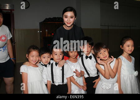 Peking, China. 26. August 2014. Schauspielerin Fan Bingbing besucht den 5. Jahrestag der "Bürger" in Peking auf Dienstag, 26. August 2014. © TopPhoto/Alamy Live-Nachrichten Stockfoto