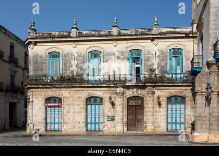 Palacio de Los Marqueses de Aguas Claras, Plaza De La Catedral, Havanna, Kuba Stockfoto