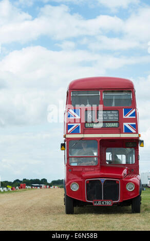 AEC Routemaster, London-rote Doppeldecker-Bus. RCL-Klasse. Transport-Show. UK Stockfoto