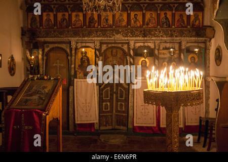 Die Kirche der Geburt Christi ist eine kleine Kirche in Alonissos Stadt (Chora), Griechenland. Stockfoto
