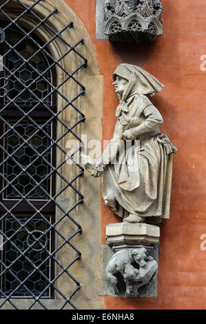 Detail, gotische Rathaus am Marktplatz (Rynek Glowny) in Wroclaw, Polen, Europa Stockfoto