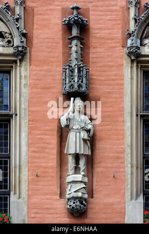 Detail, gotische Rathaus am Marktplatz (Rynek Glowny) in Wroclaw, Polen, Europa Stockfoto