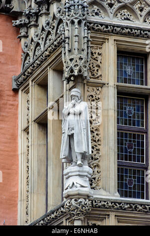 Detail, gotische Rathaus am Marktplatz (Rynek Glowny) in Wroclaw, Polen, Europa Stockfoto