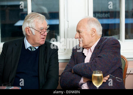 Peter Snow im Gespräch mit Richard Ingrams literarische mittags Oldie 11.05.13 Stockfoto