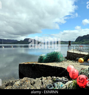 Angelgeräte auf dem neuen Pier, Plockton Hafen, North West Highlands, Schottland Stockfoto