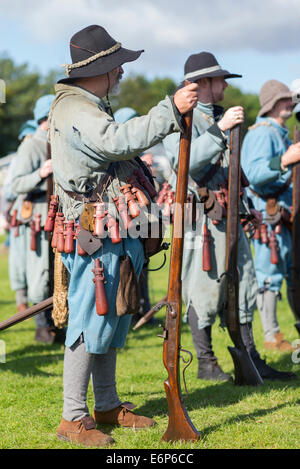 Sir William Pennymans Regiment. Englischer Bürgerkrieg. Royalistische Armee bei einer militärischen Reenactment-Show. UK Stockfoto