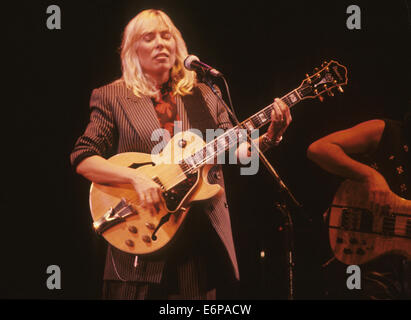 JONI MITCHELL, kanadische Sängerin im Jahr 1974 Stockfoto