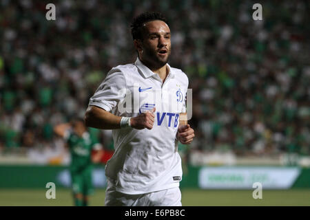 Nikosia, Zypern. 28. August 2014. Mathieu Valbuena von Dinamo Moskva während ihrer Europa League Play-offs zweiten Bein Fußballspiel im GSP-Stadion in Nikosia, Zypern, Donnerstag, 28. August 2014 Credit: Yiannis Kourtoglou/Alamy Live News Stockfoto