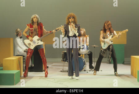 MOTT THE HOOPLE UK-Glam-Rock-Gruppe über 1973. Siehe Beschreibung unten für Namen Stockfoto