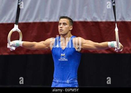 Pittsburgh, Pennsylvania, USA. 24. August 2014. 2014 P & G USA Gymnastics Championships © Amy Sanderson/ZUMA Wire/ZUMAPRESS.com/Alamy Live-Nachrichten Stockfoto