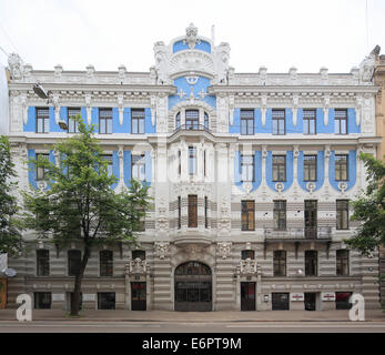 Jugendstil-Fassade des Hauses Eliza Iela 10 b oder Elizabeth Street 10 b, Architekt Mikhail Eisenstein, Riga, Lettland Stockfoto