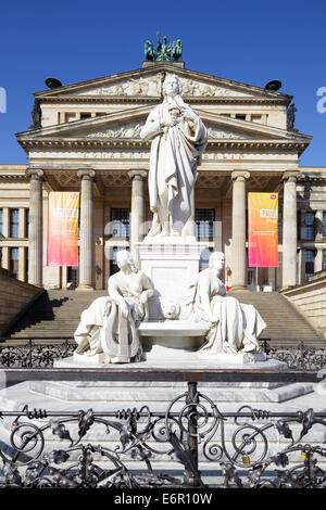 Schiller-Denkmal am Gendarmenmarkt, Berlin, Deutschland Stockfoto