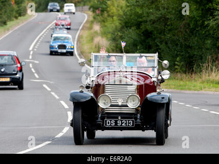 1926-Rolls-Royce-Ärzte-Coupé-Auto unterwegs Fosse Way, Warwickshire, UK Stockfoto